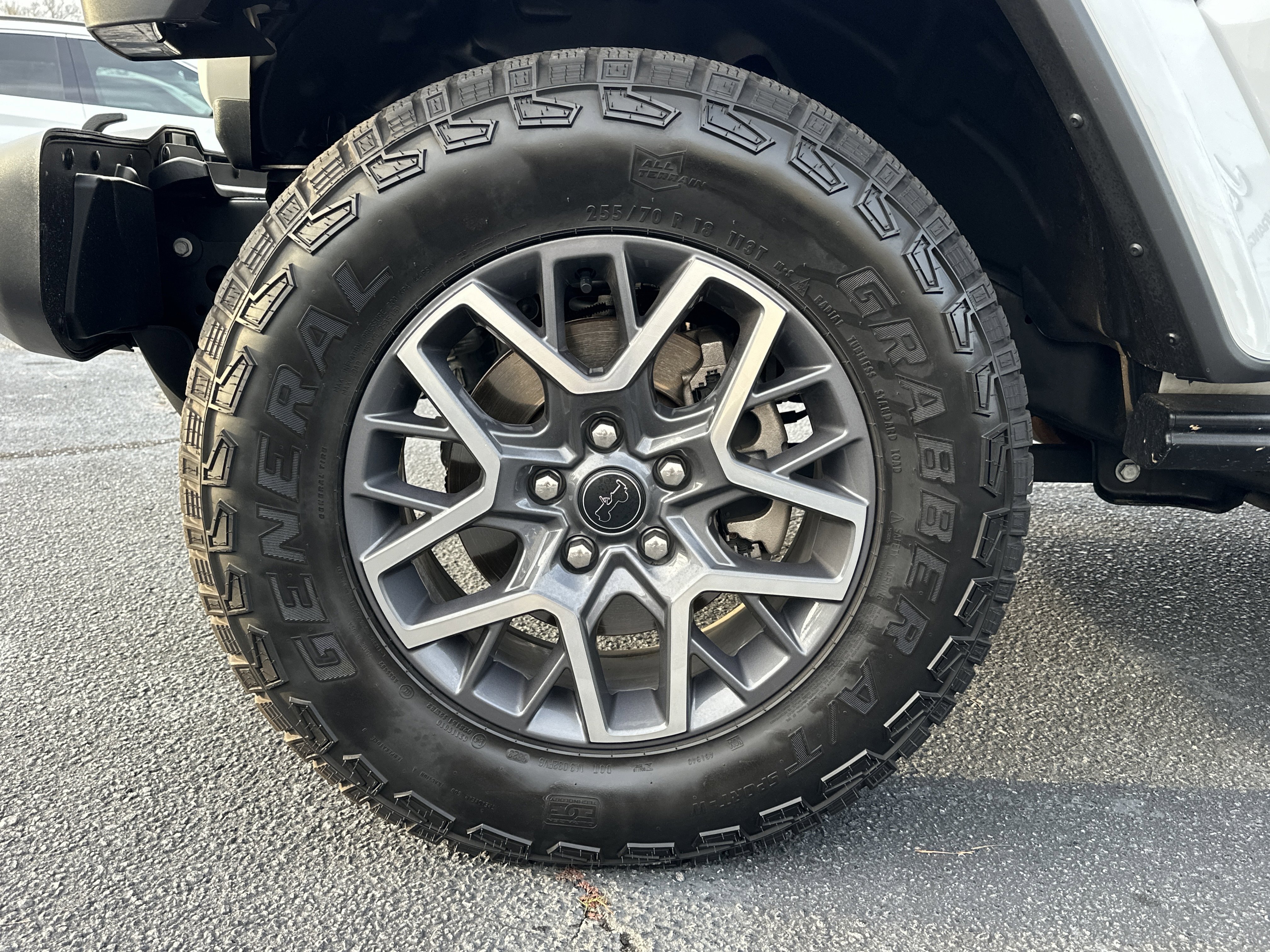 Used 2024 Bright White Clearcoat Jeep Sahara image 12