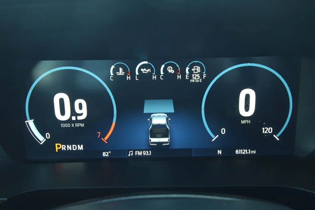 Used 2023  Ford Lariat image 48