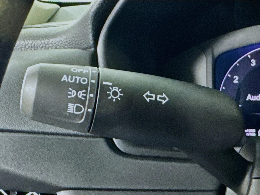 New 2026 Meteorite Gray Metallic Honda SE image 17