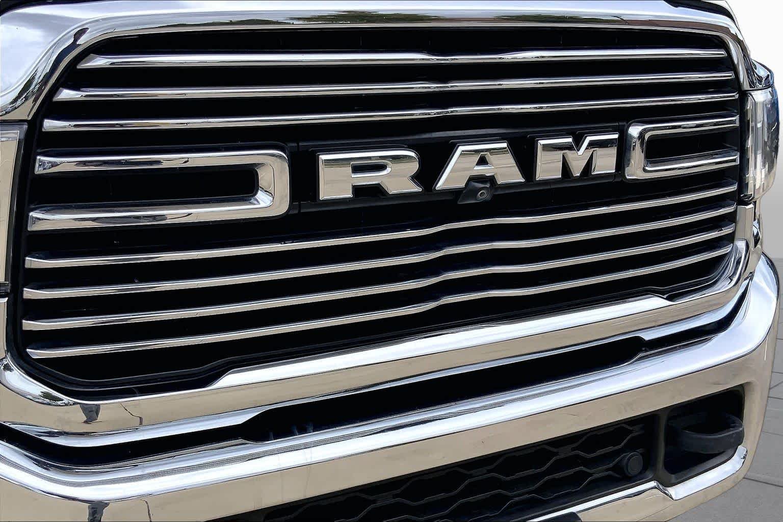 Used 2022 Bright White Clearcoat Ram Laramie image 30