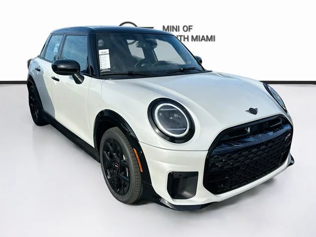 2026 MINI Hardtop Cooper S's photo