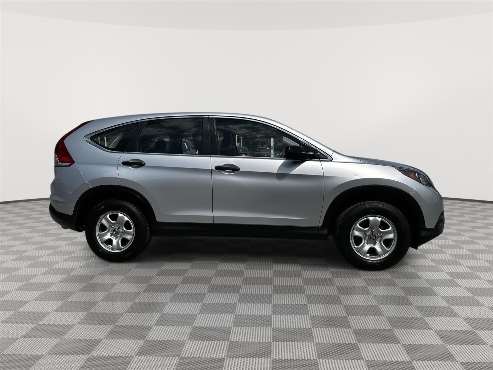 Used 2014 Alabaster Silver Metallic Honda LX image 5