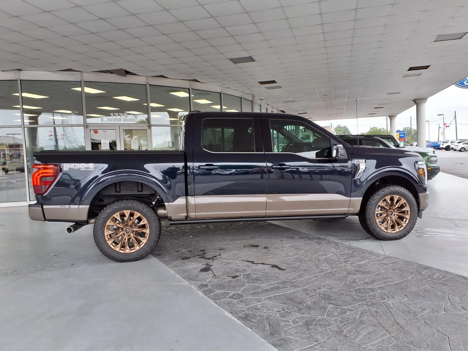 Used 2026 Antimatter Blue Metallic Ford King Ranch image 12