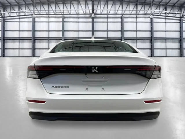 New 2026 Platinum White Pearl Honda LX image 4