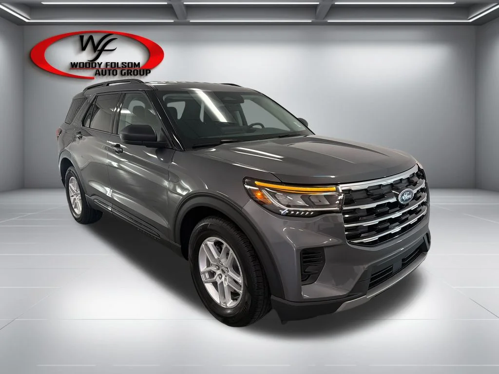 New 2026 Carbonized Gray Metallic Ford Active image 3