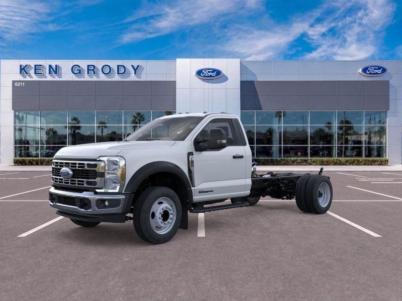 2025 Ford F-550 Super Duty Chassis Cab XL - Photo 17