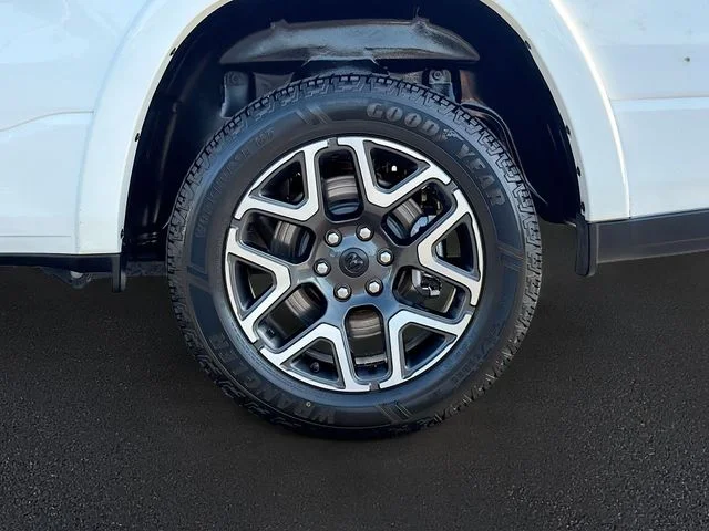 Used 2025 White Ram Laramie image 32