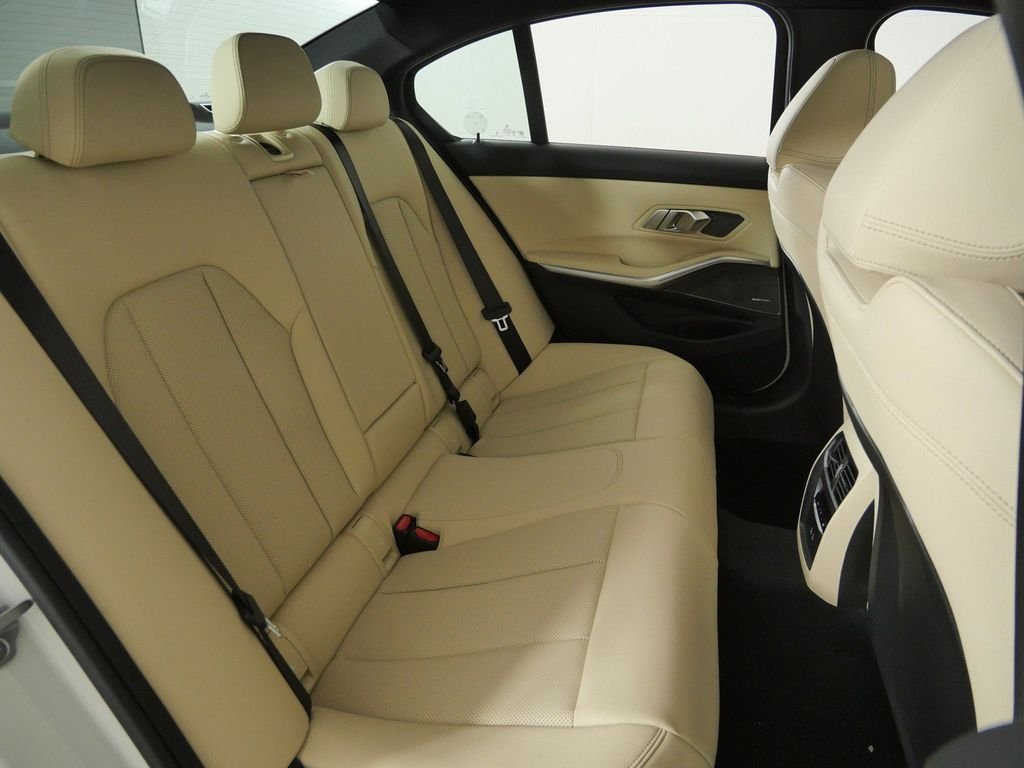 New 2026 Alpine White BMW 330i xDrive image 26
