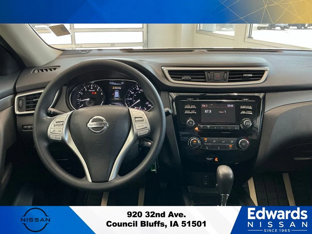 New 2016 White Nissan S image 13