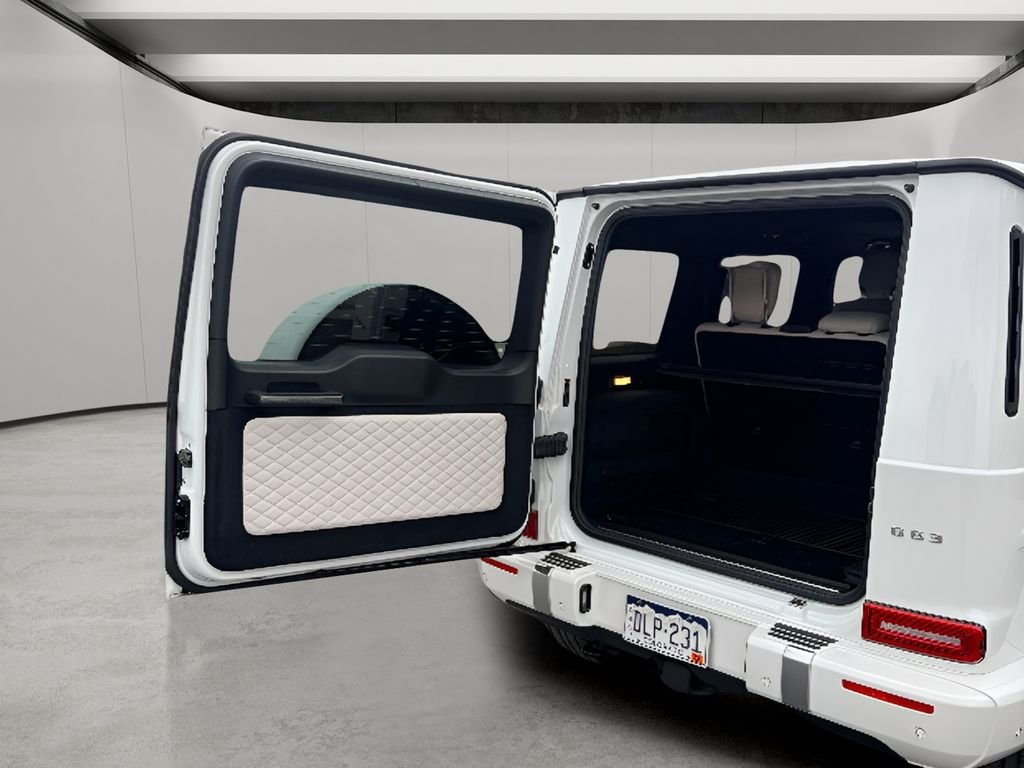 Used 2022 MANUFAKTUR Moonlight White Metallic Mercedes-Benz G63 AMG® image 15