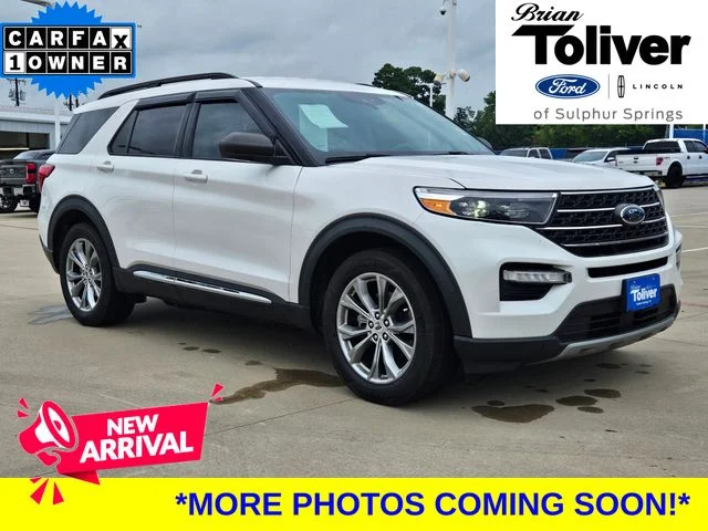Used 2022 White Metallic Ford XLT image 1
