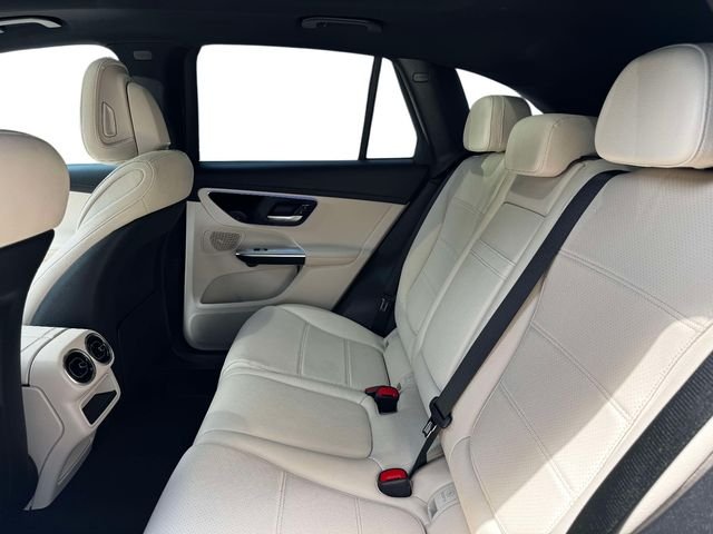 Used 2023 White Mercedes-Benz GLC 300 image 6