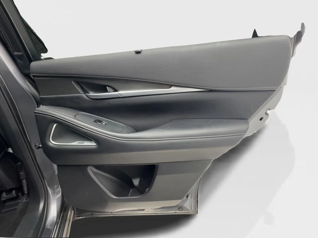 Used 2025 Gray INFINITI LUXE image 33