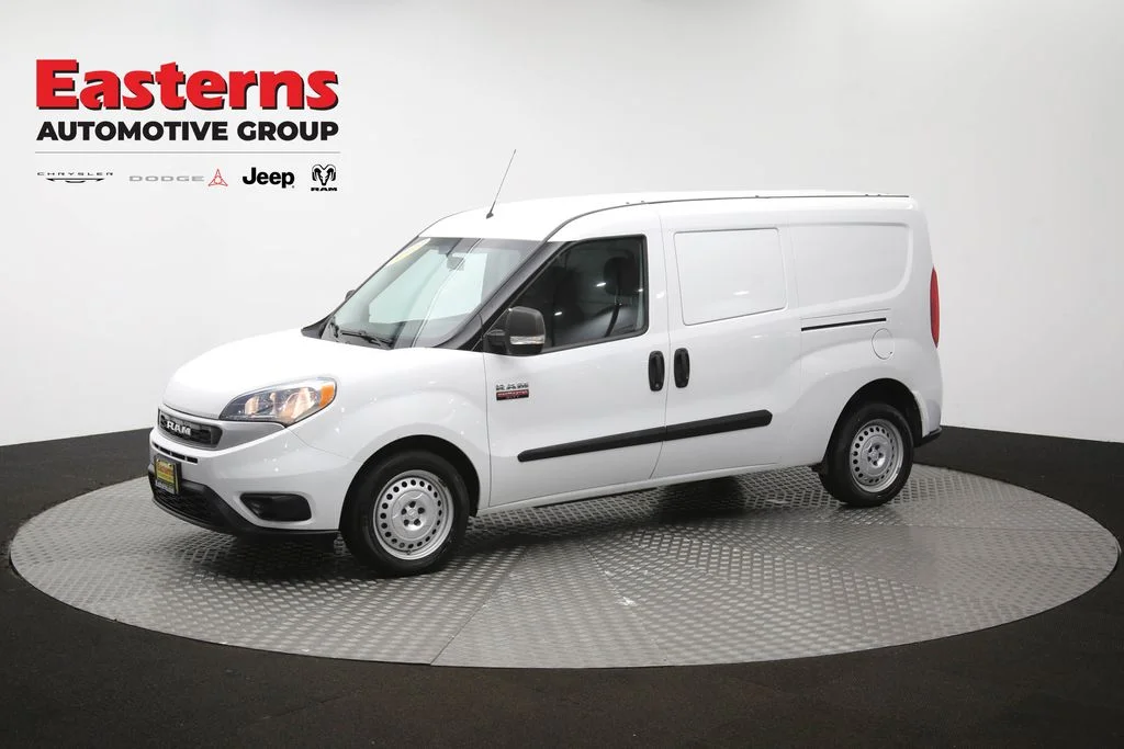 Used 2022 White Ram Base image 55