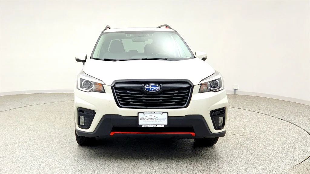 Used 2019 Crystal White Pearl Subaru 2.5i Sport w/ Multimedia Plus Audio & Blind Spot Detection image 2