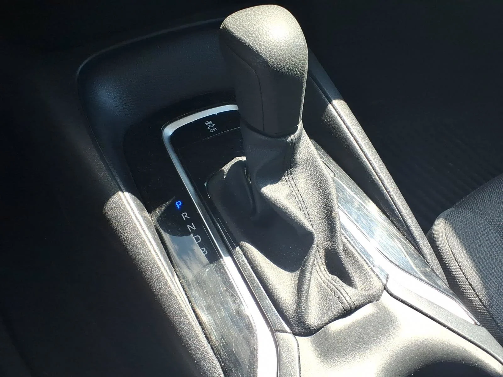 Used 2024 Classic Silver Metallic Toyota LE image 11