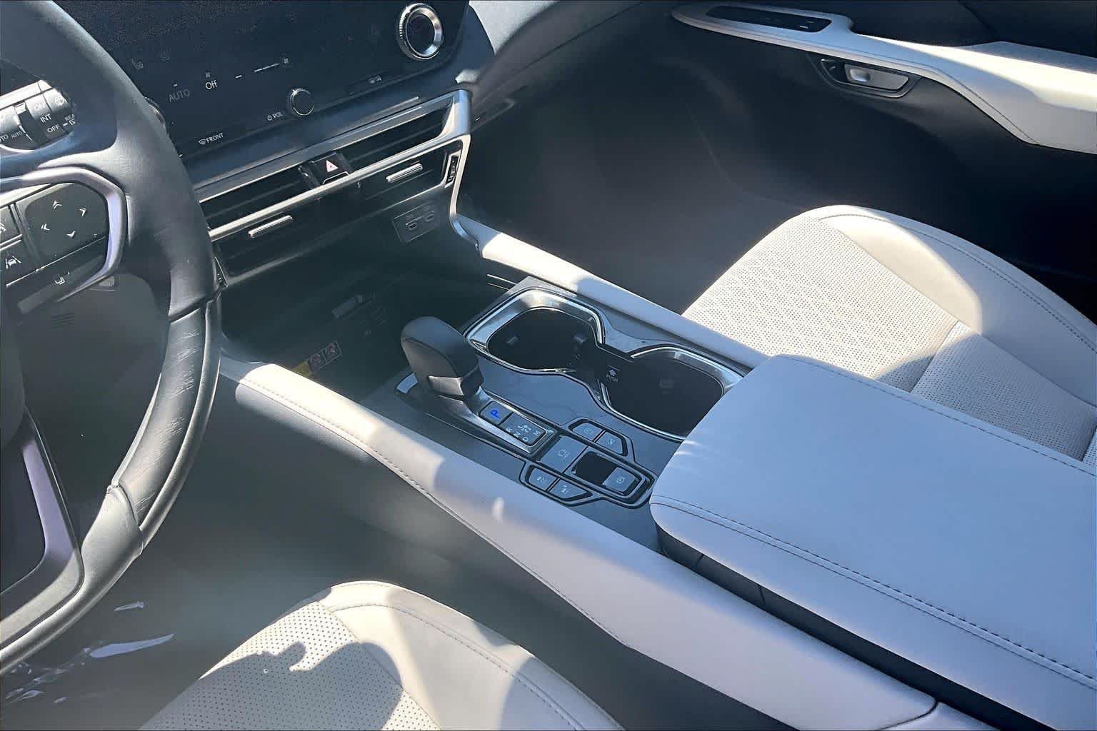 Used 2023 Caviar Lexus Premium Plus image 16