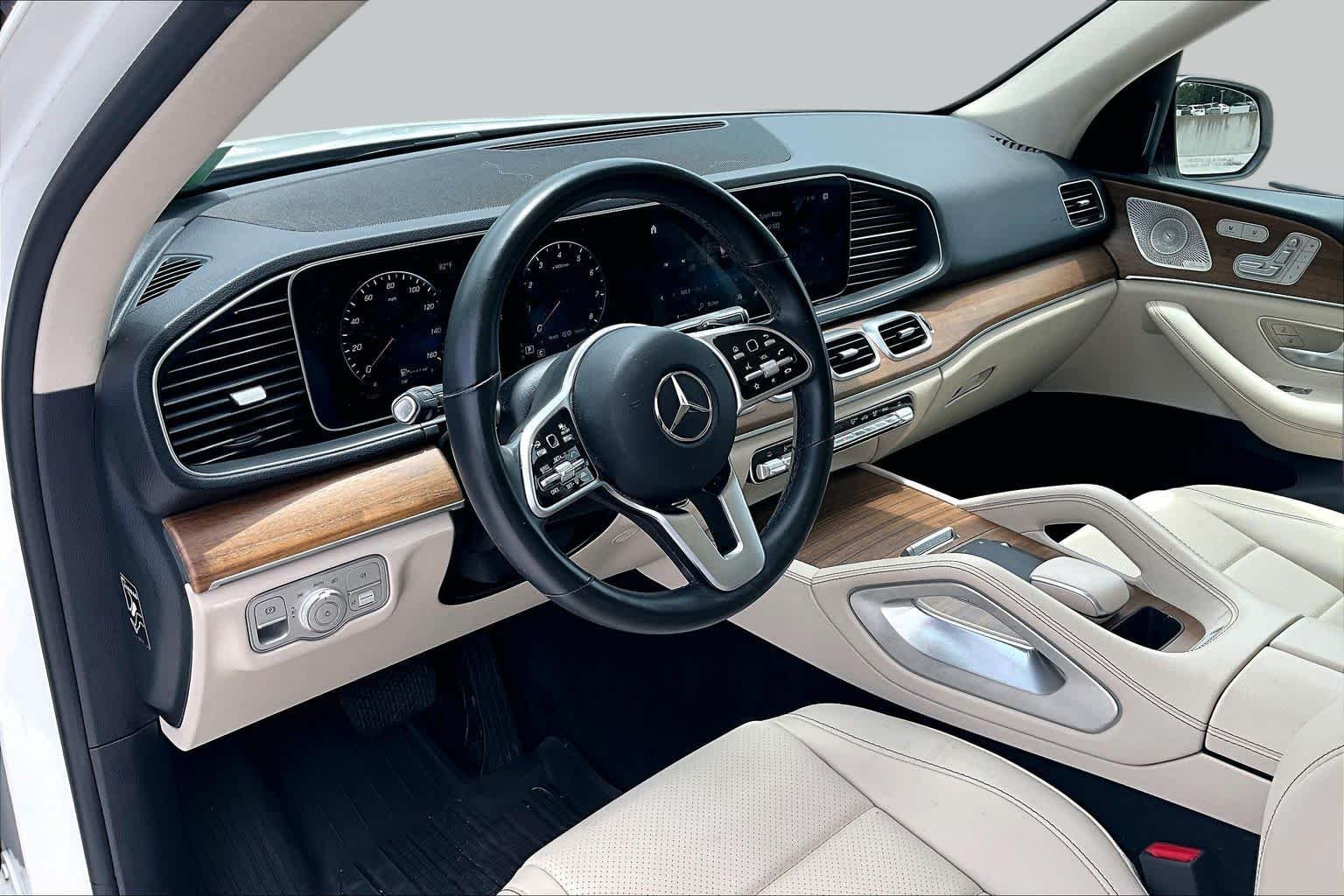 Used 2023 Polar White Mercedes-Benz GLE 450 image 18
