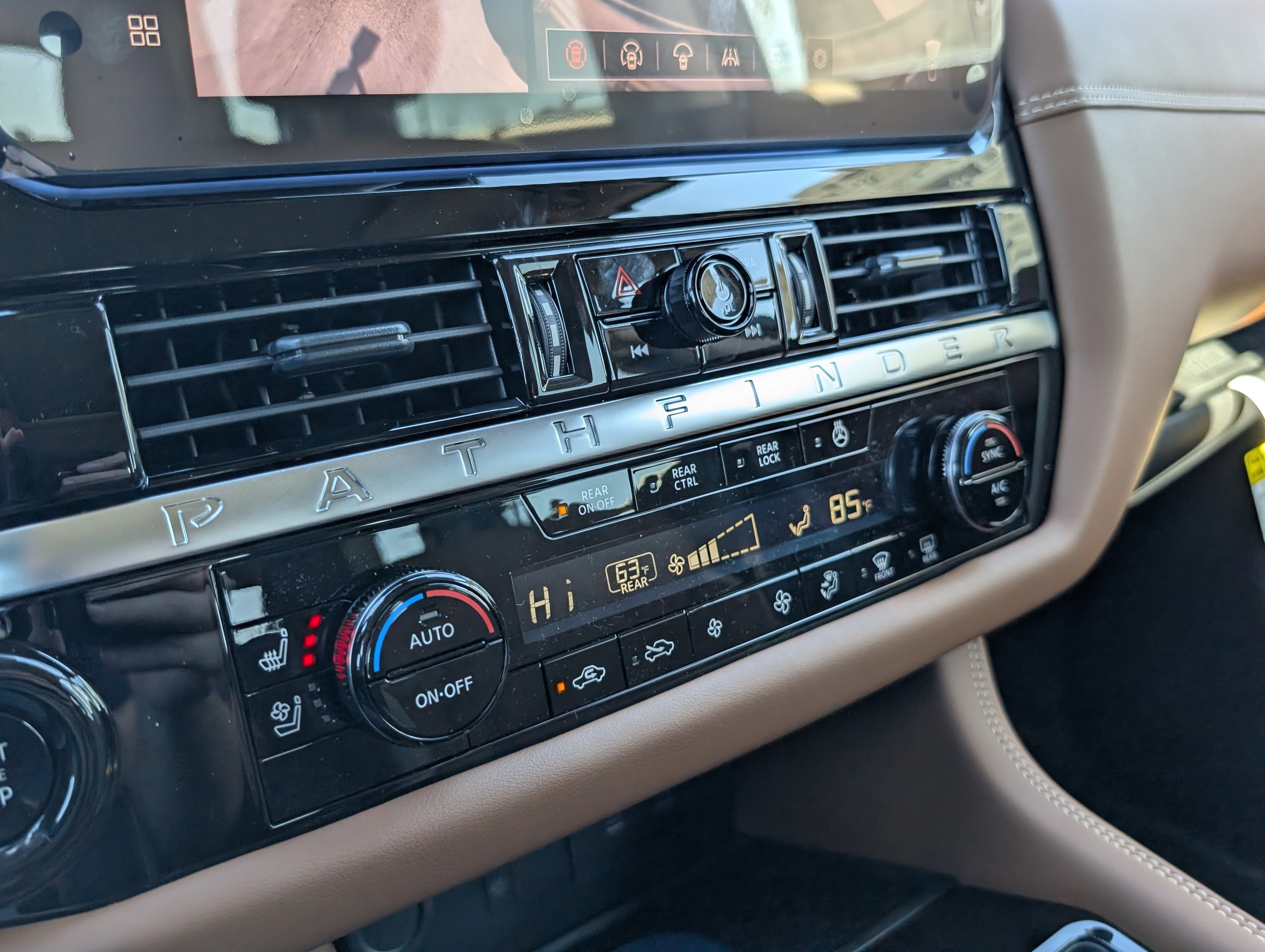2026 Nissan Pathfinder Platinum - Photo 16