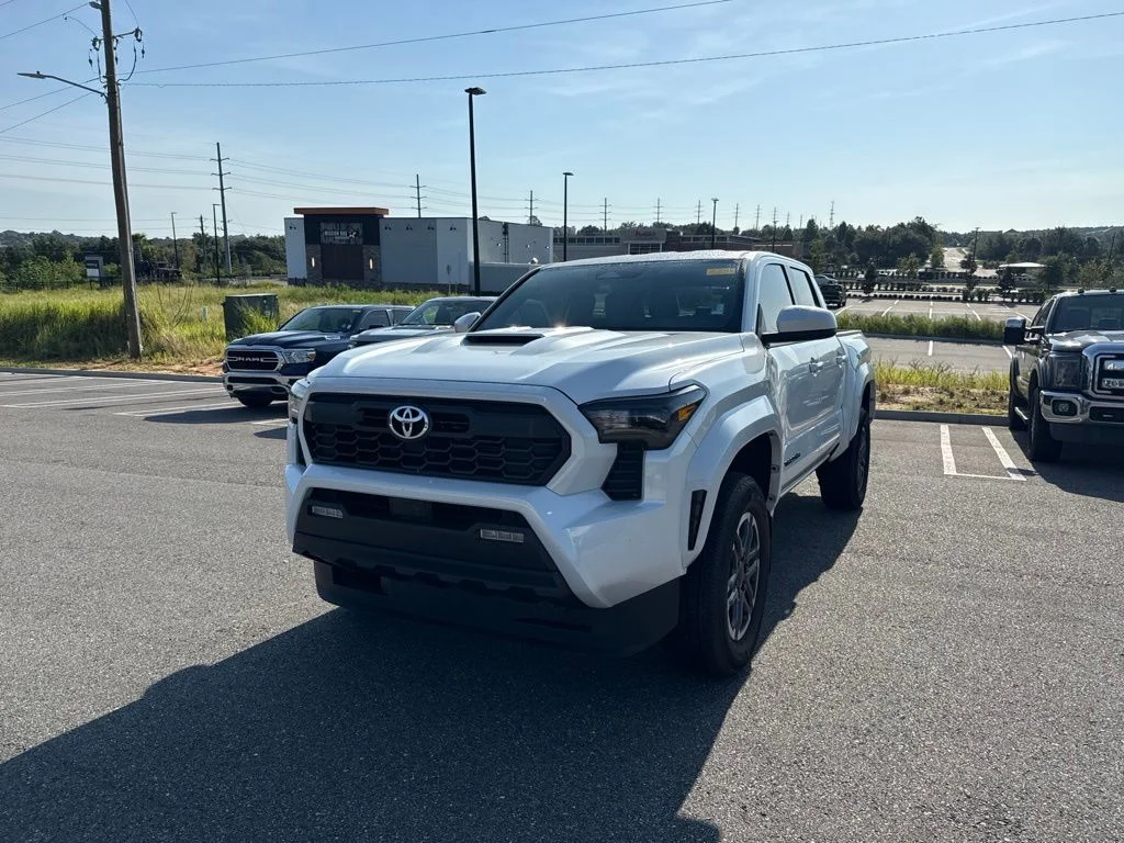 Used 2025 Off-white Toyota TRD Sport image 5