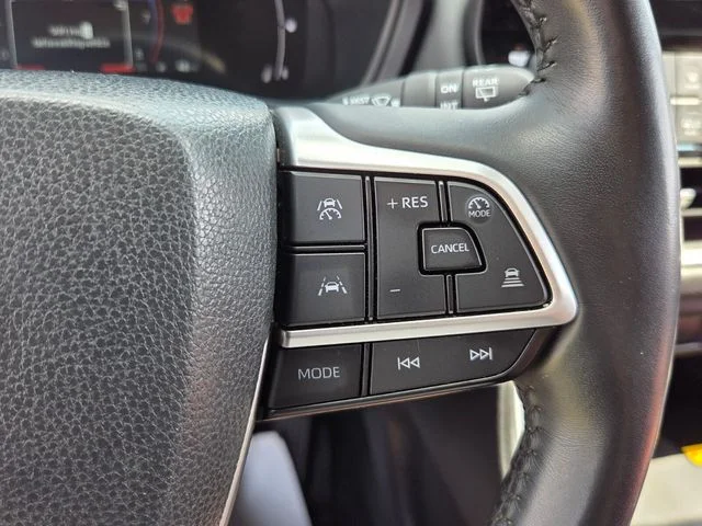 Used 2024 Black Toyota XLE image 25