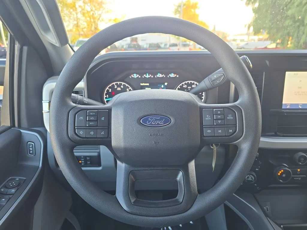 New 2027 Gray Ford XLT image 18
