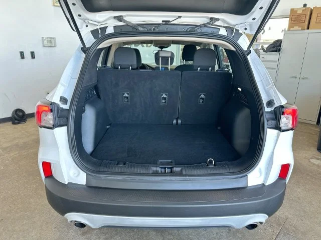 Used 2020 White Ford S image 21