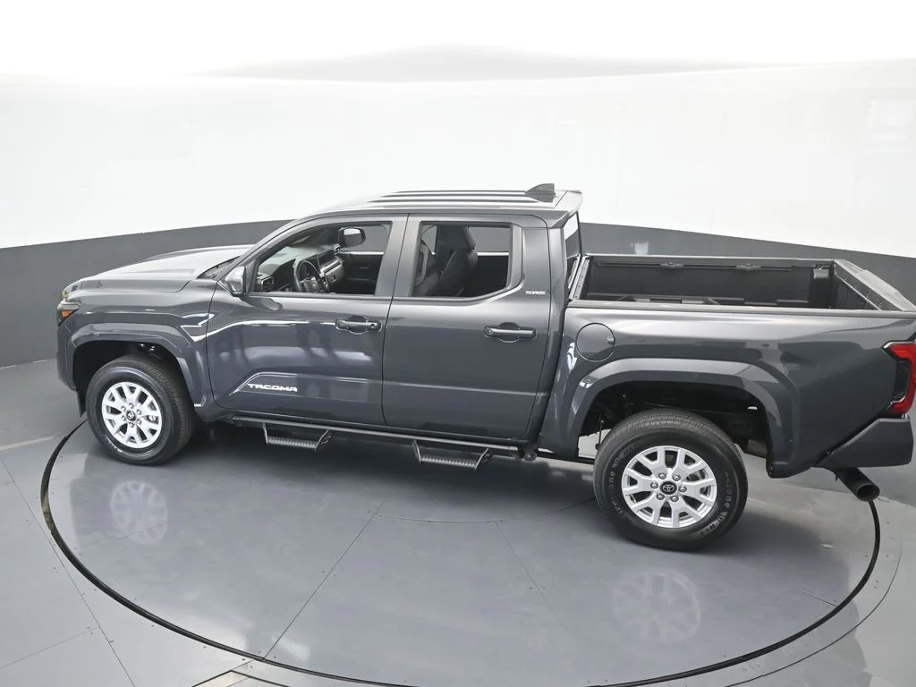 Used 2024 Underground Toyota SR5 image 47