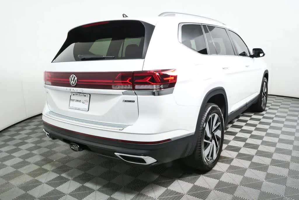 New 2026 Opal White Pearl Volkswagen 2.0T SEL image 3