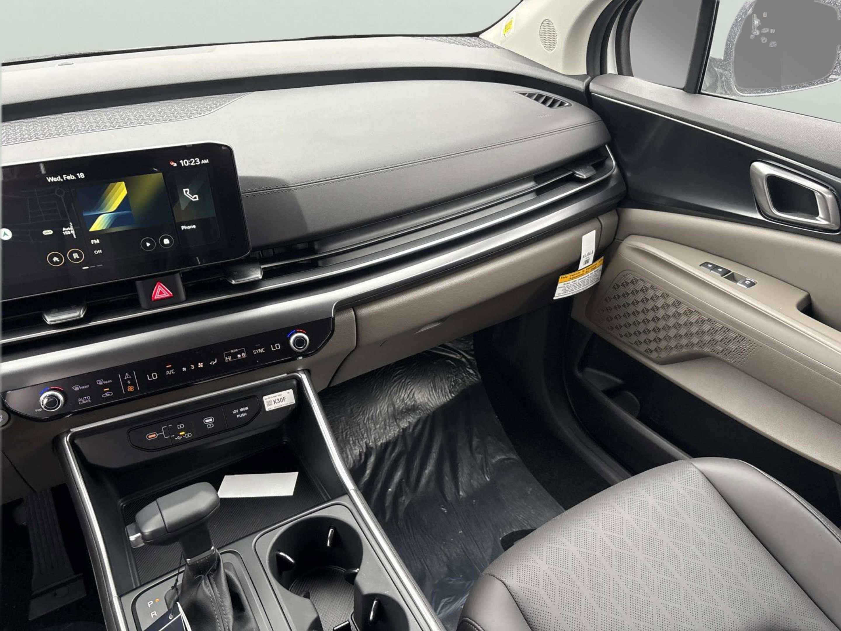New 2026 Snow White Pearl Kia LXS image 10
