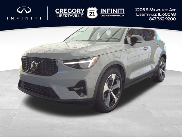 2026 Volvo XC40 B5 Plus