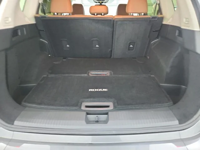 Used 2026 Gray Nissan Platinum image 44