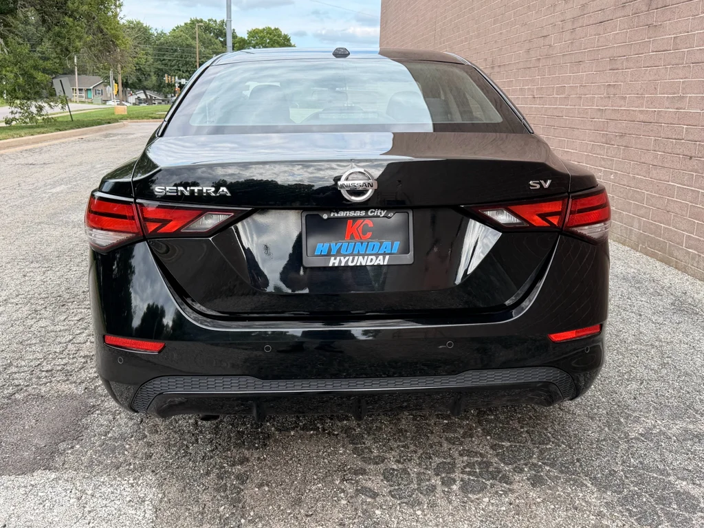 Used 2023 Super Black Nissan SV image 4