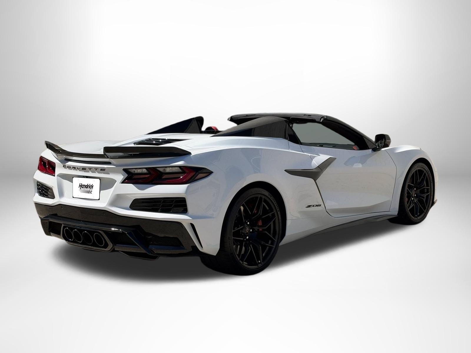 Used 2026 Arctic White Chevrolet Z06 2LZ image 3
