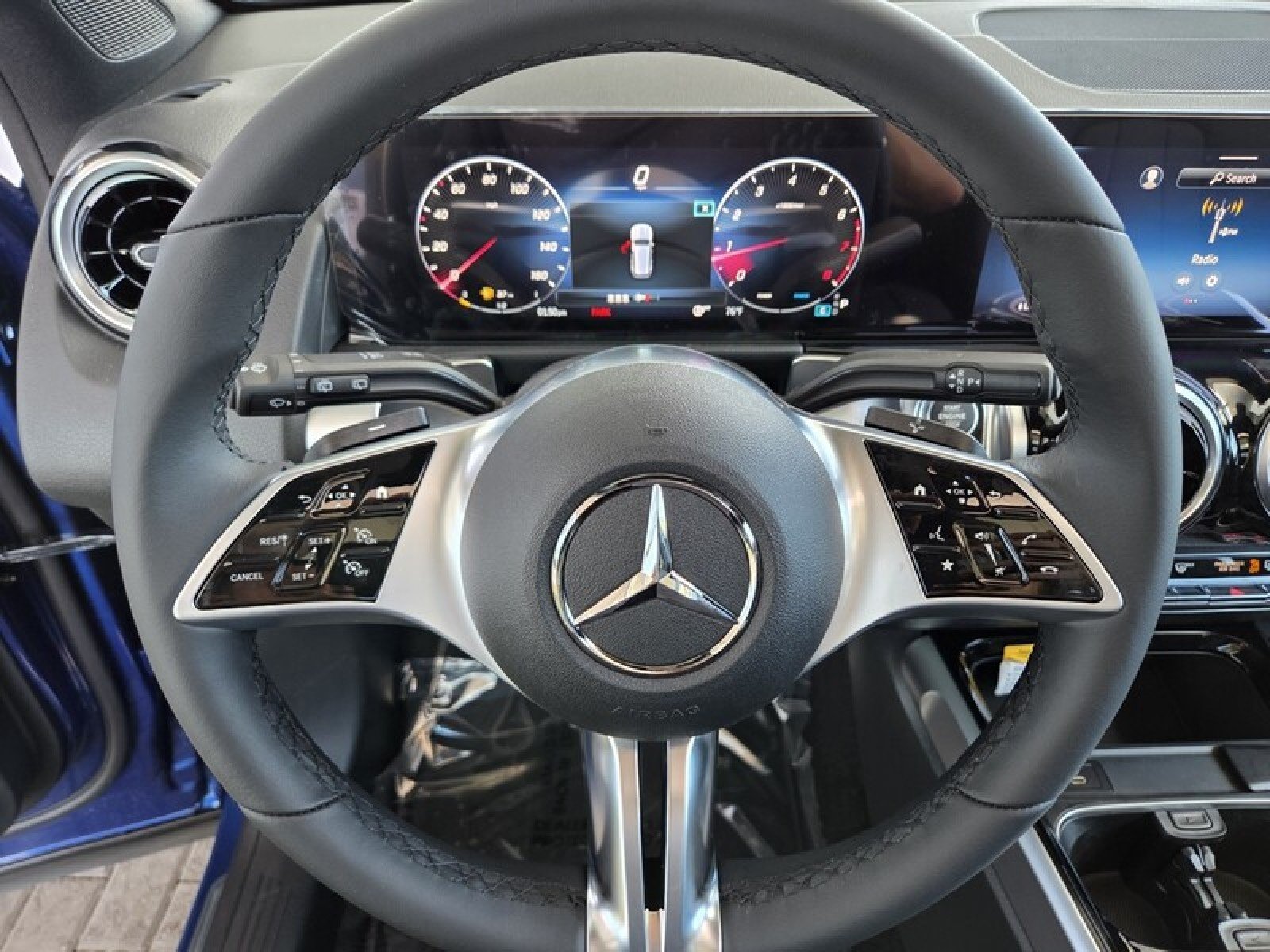 New 2026 Starling Blue Metallic Mercedes-Benz GLB 250 SUV image 22