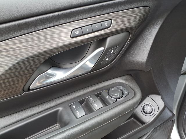 Used 2024 Silver GMC SLT image 12