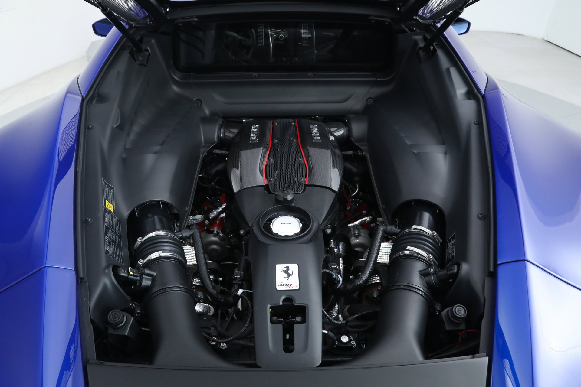 Used 2020 Blue Ferrari  image 35