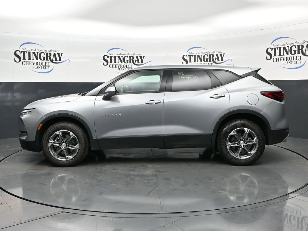 Used 2025 Sterling Gray Metallic Chevrolet 2LT image 4