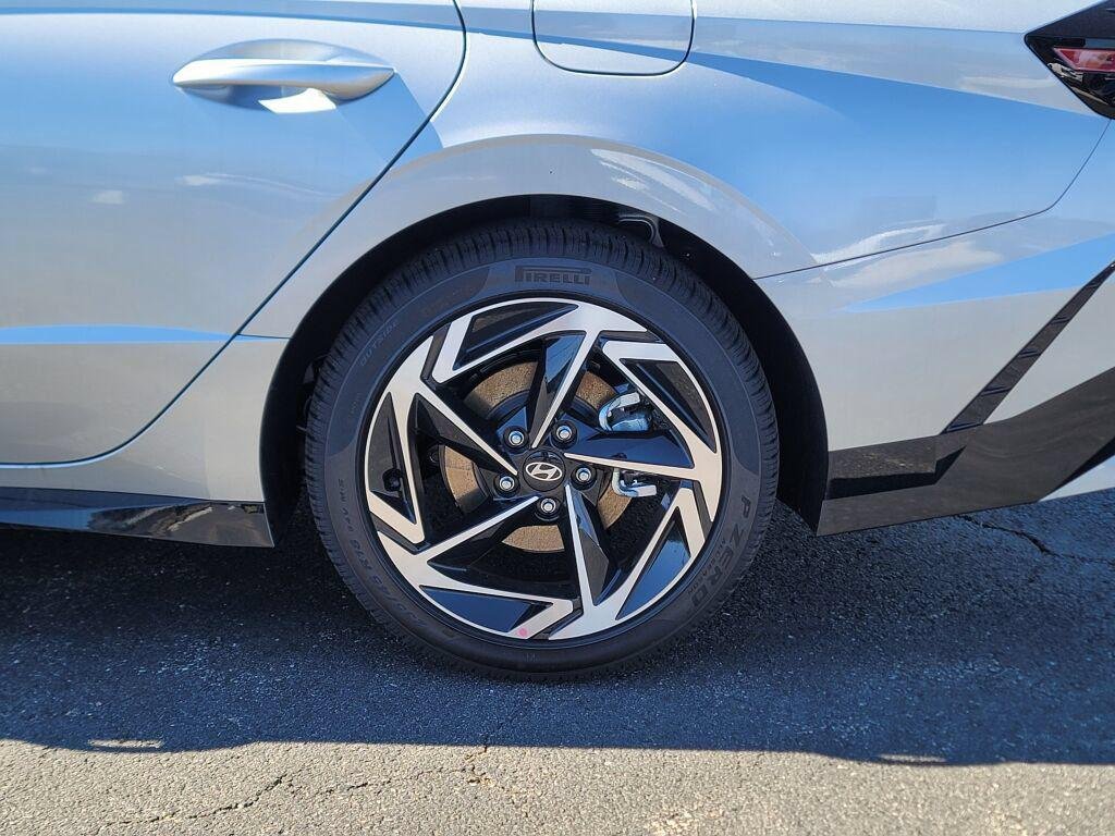 New 2026 Silver Hyundai SEL Sport image 16