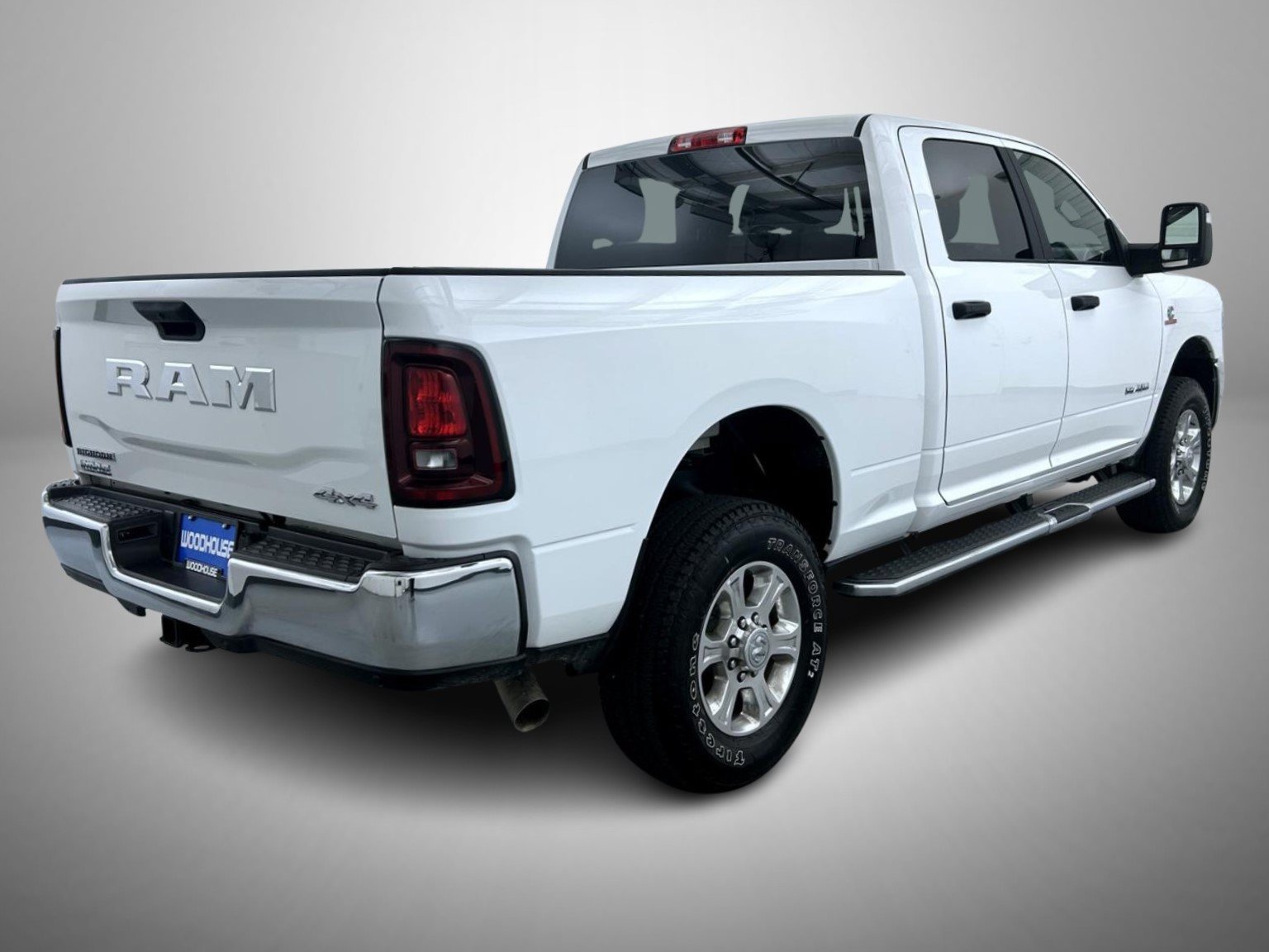 Used 2025 White Ram Big Horn image 5