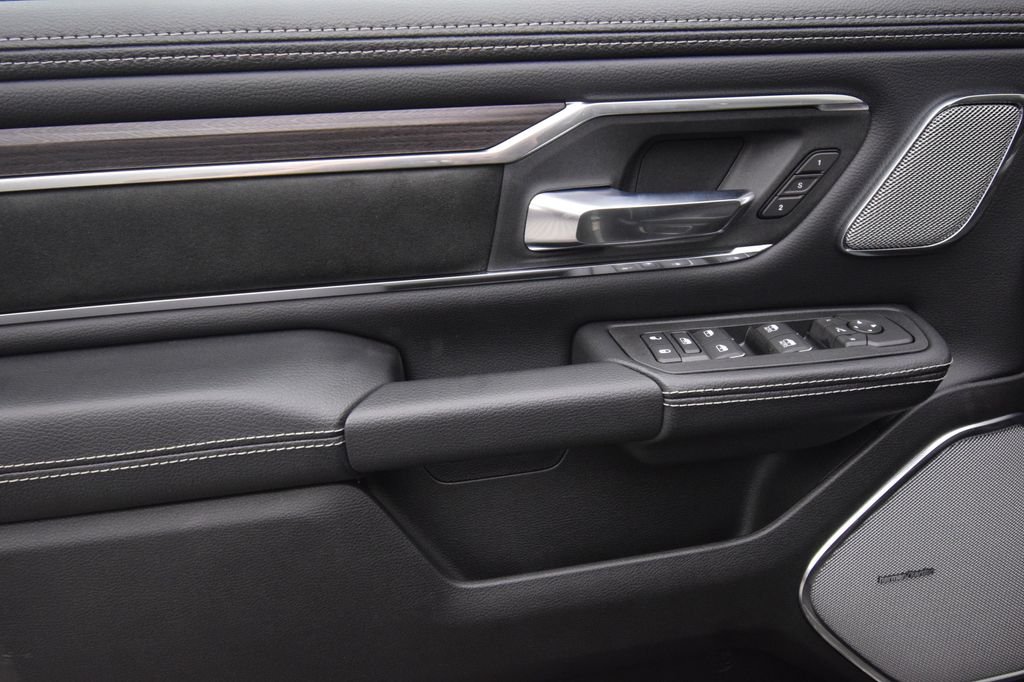 New 2026 Tank Exterior Paint RAM Laramie image 35