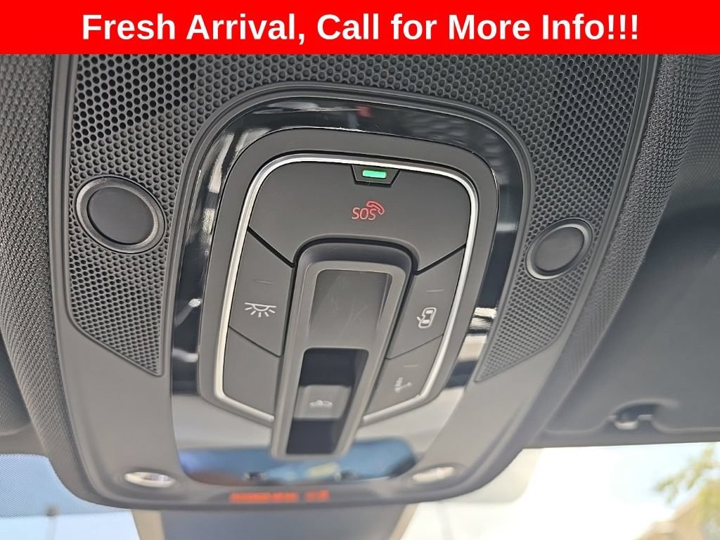 Used 2021  Audi 4.0 TFSI quattro image 25