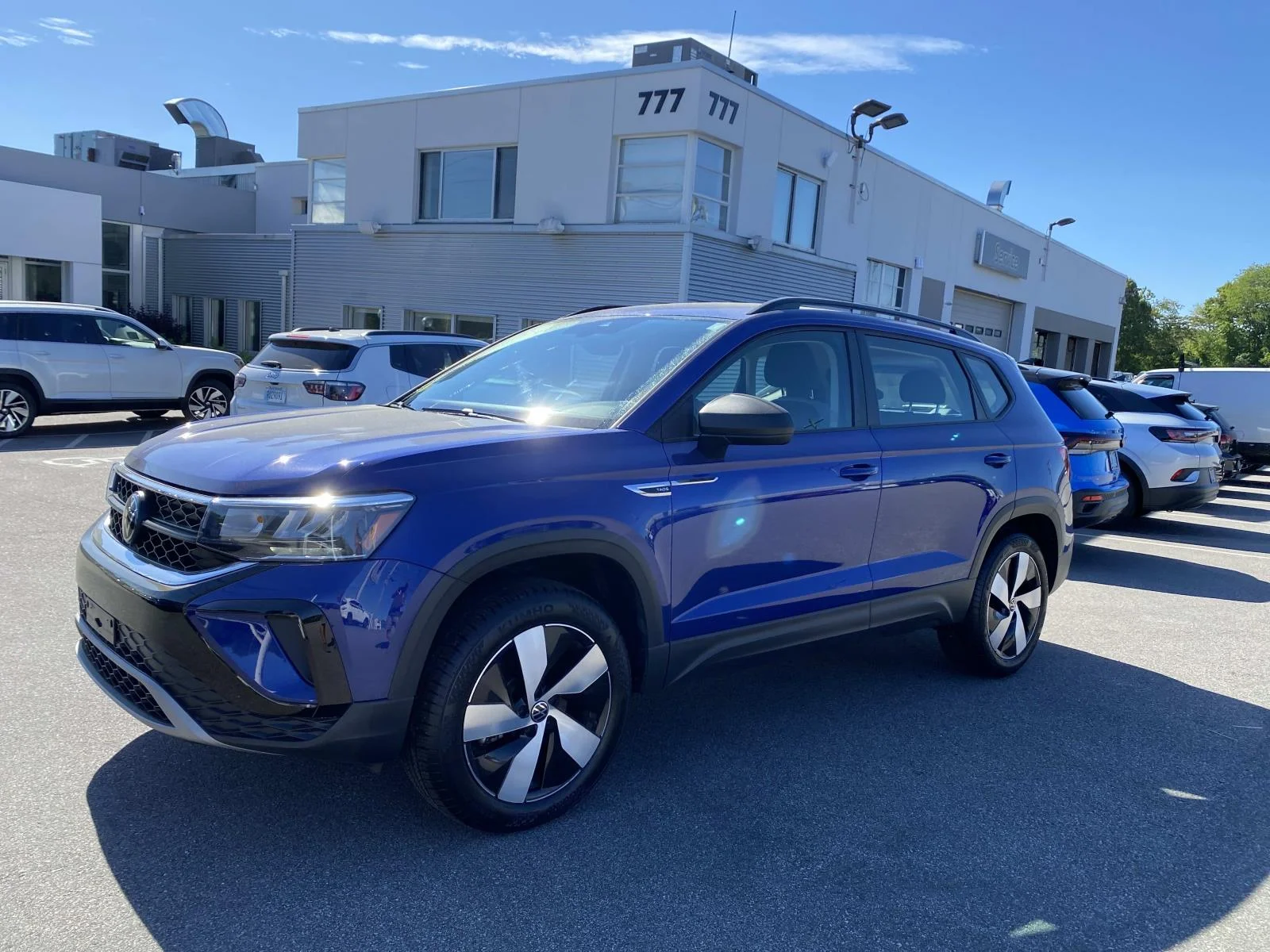 2023 Volkswagen Taos 1.5T S 4Motion's photo