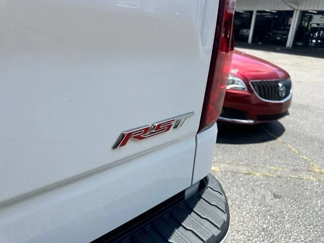 Used 2024 Summit White Chevrolet RST image 19