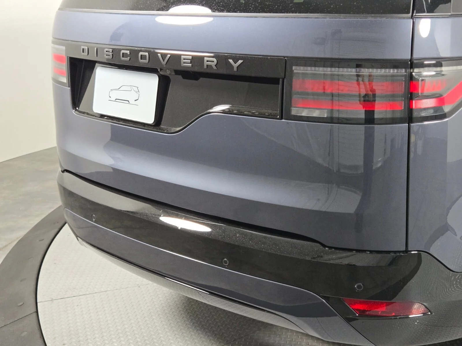 New 2026 Varesine Blue Land Rover Dynamic SE image 7