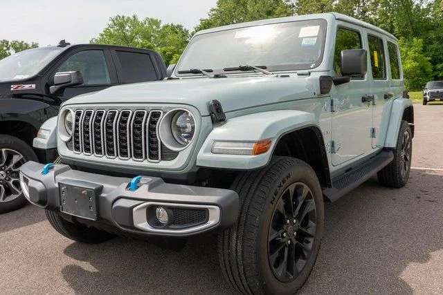 Used 2024 Gray Jeep Sahara 4xe image 1