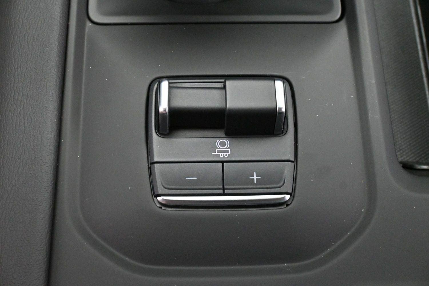Used 2025 Onyx Black GMC Denali image 28