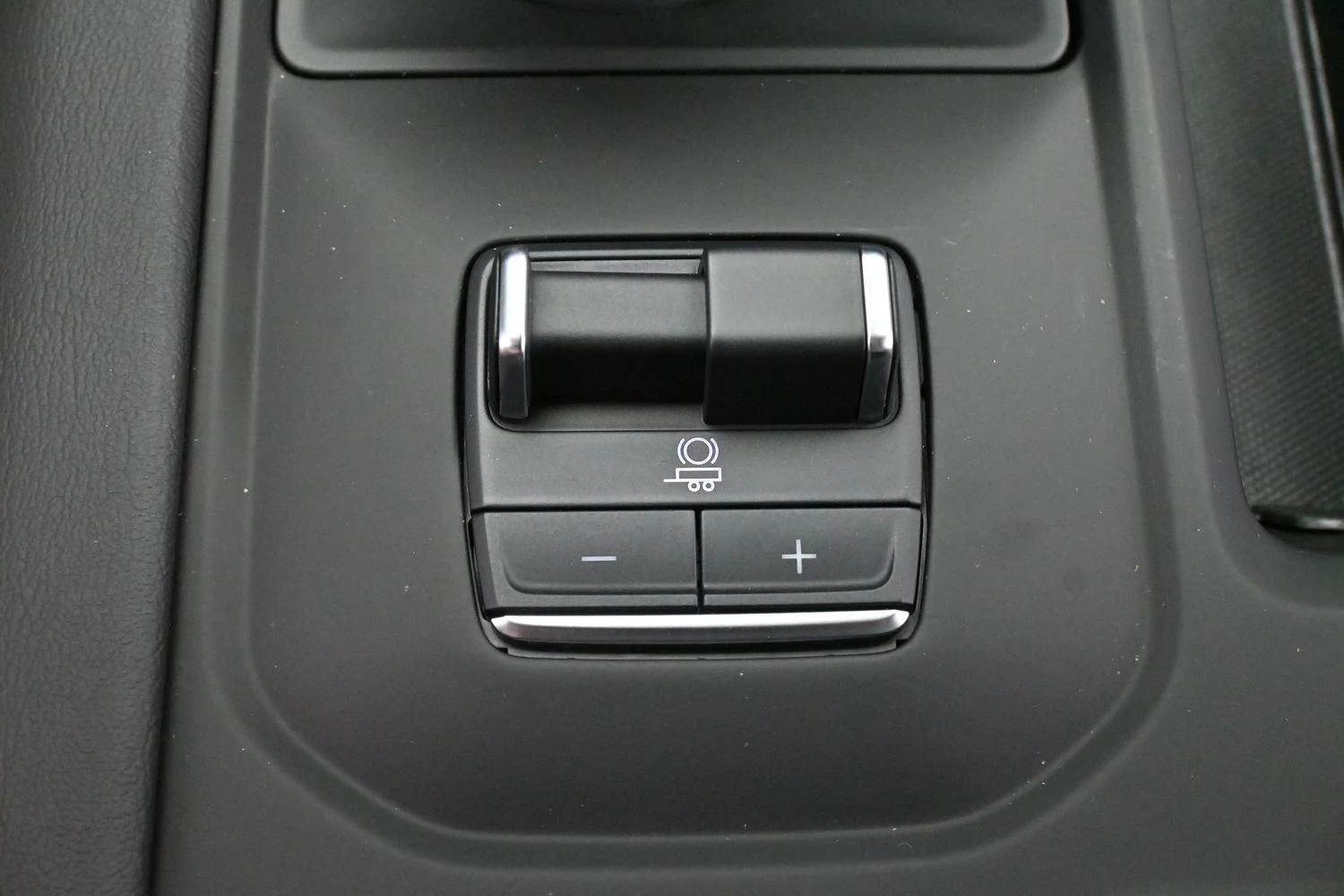 Used 2025 Onyx Black GMC Denali image 28