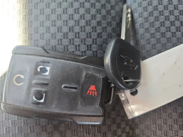Used 2019 SHADOW GRAY METALLIC Chevrolet 4WD LT image 29