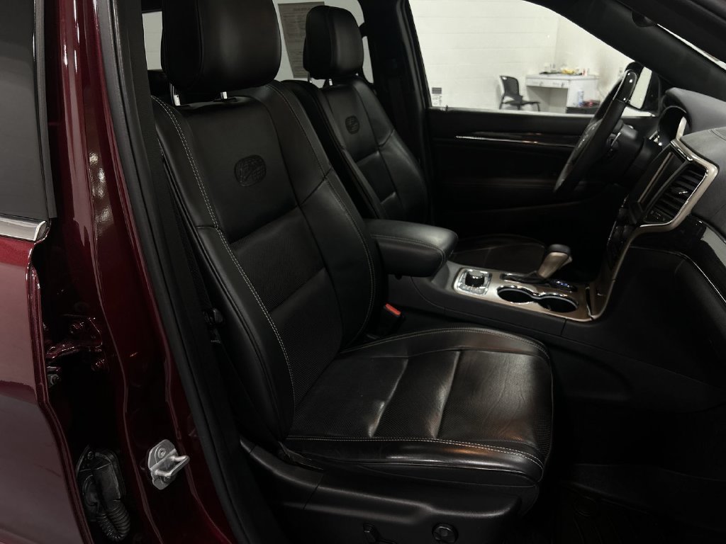 Used 2017 Red Jeep Overland image 26